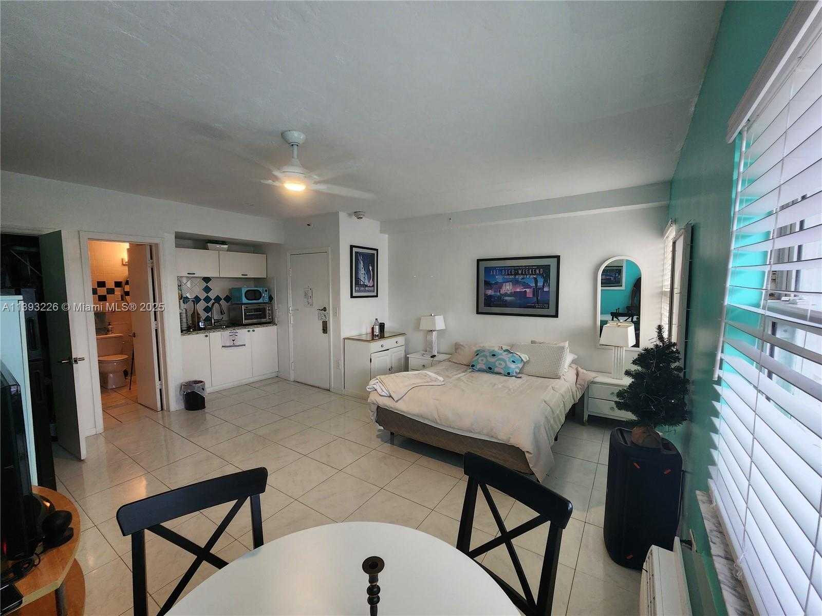 Small Image of 3801 INDIAN CREEK DR #201, Miami Beach Number 19