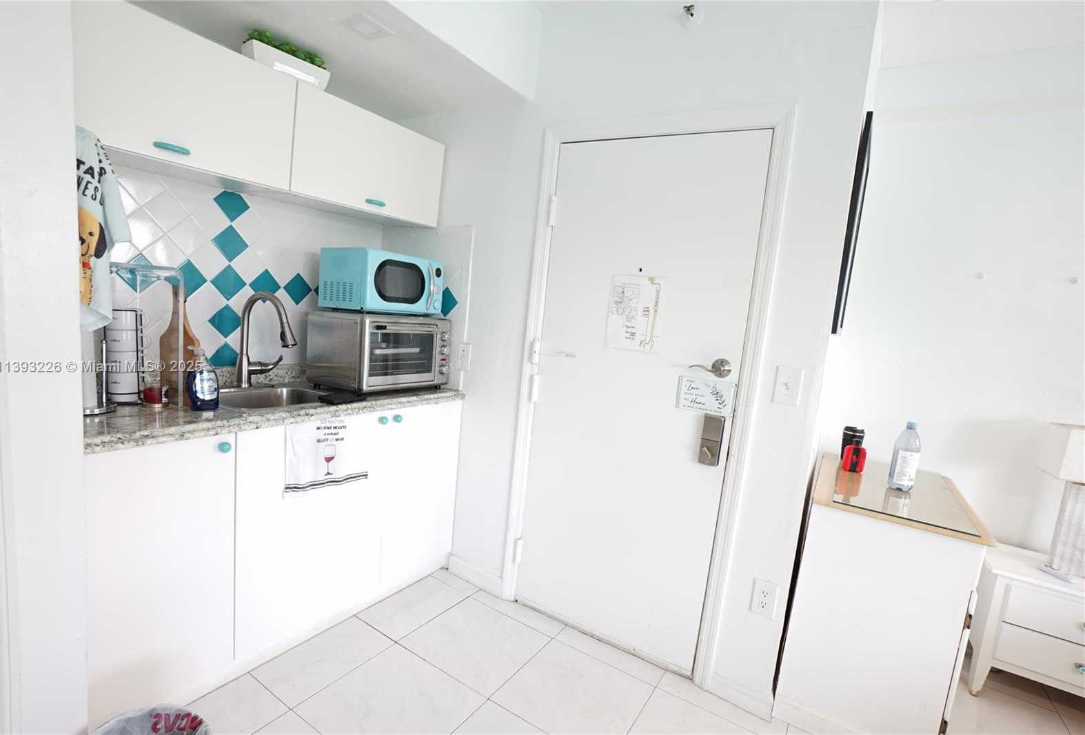 Small Image of 3801 INDIAN CREEK DR #201, Miami Beach Number 8