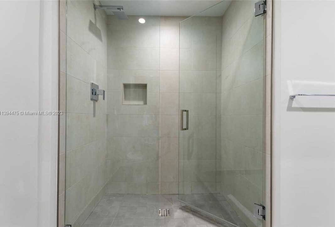 Small Image of 777 NORTH OCEAN DR #S302, Hollywood Number 21