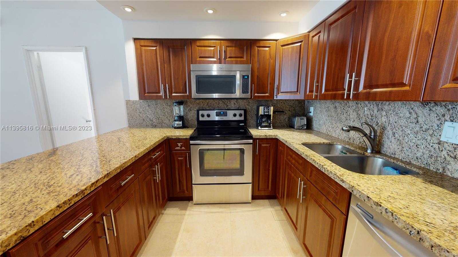 Small Image of 19370 COLLINS AVE #1016, Sunny Isles Beach Number 12