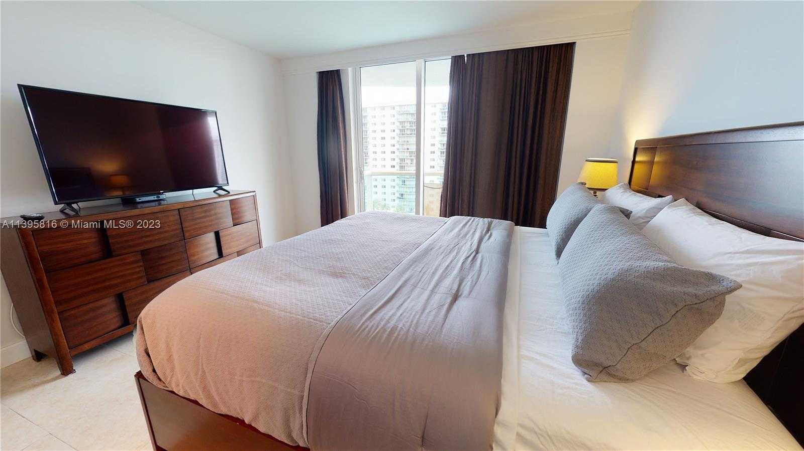 Small Image of 19370 COLLINS AVE #1016, Sunny Isles Beach Number 17