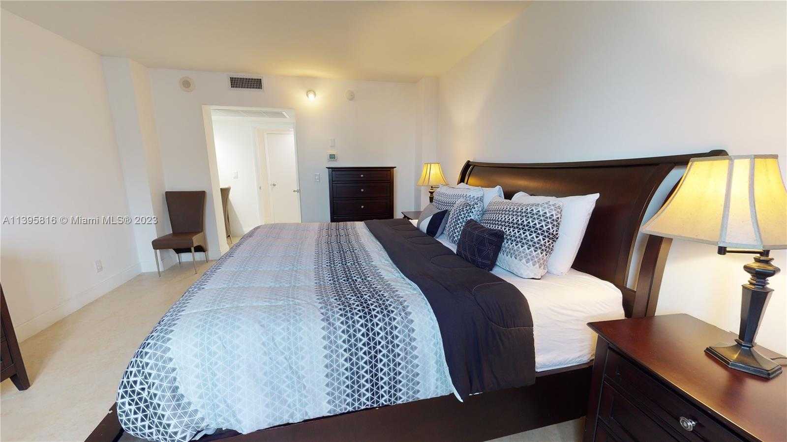 Small Image of 19370 COLLINS AVE #1016, Sunny Isles Beach Number 19