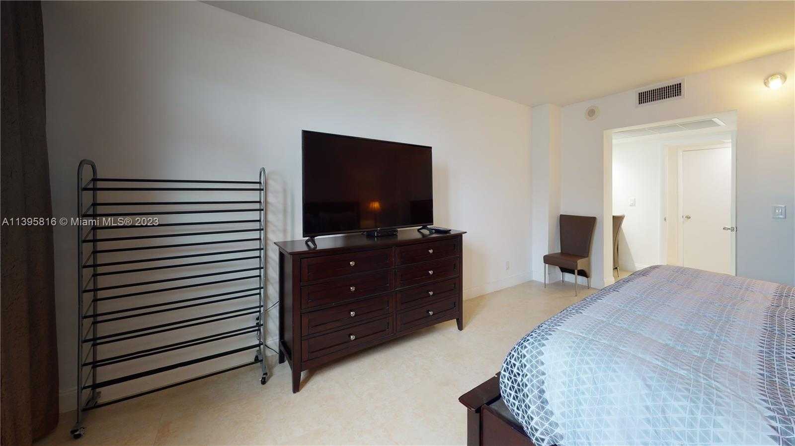 Small Image of 19370 COLLINS AVE #1016, Sunny Isles Beach Number 20