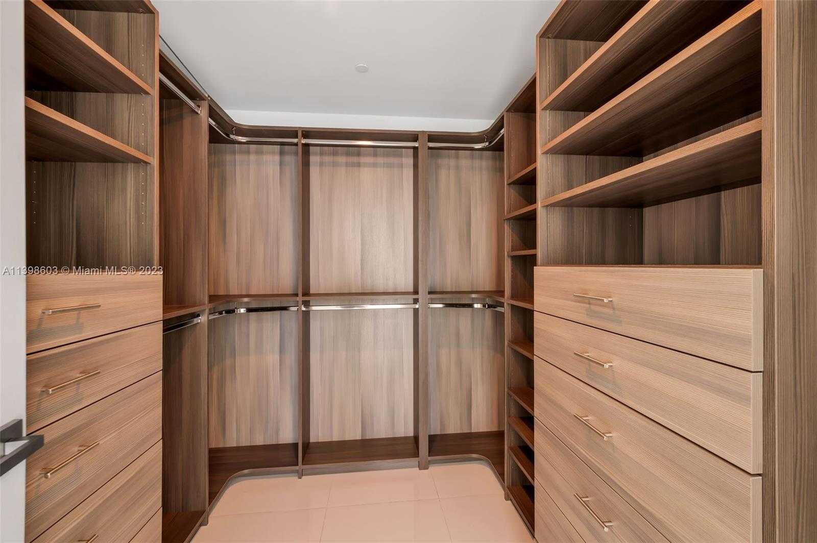 Small Image of 1080 BRICKELL AVE #3900-3901, Miami Number 20