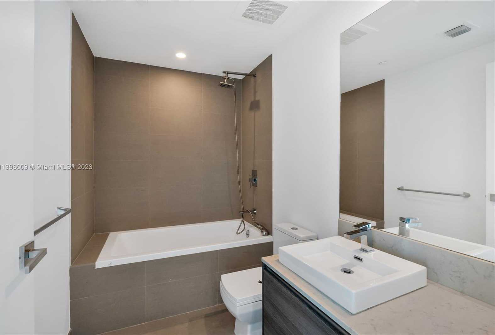 Small Image of 1080 BRICKELL AVE #3900-3901, Miami Number 22