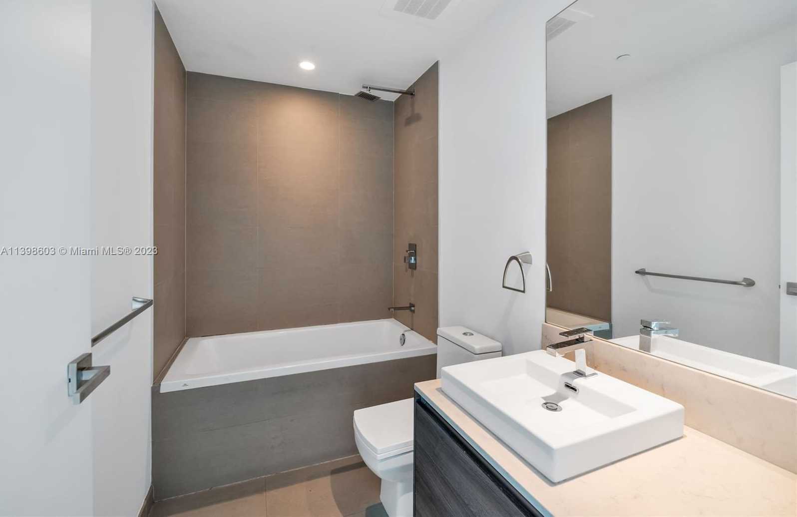 Small Image of 1080 BRICKELL AVE #3900-3901, Miami Number 24
