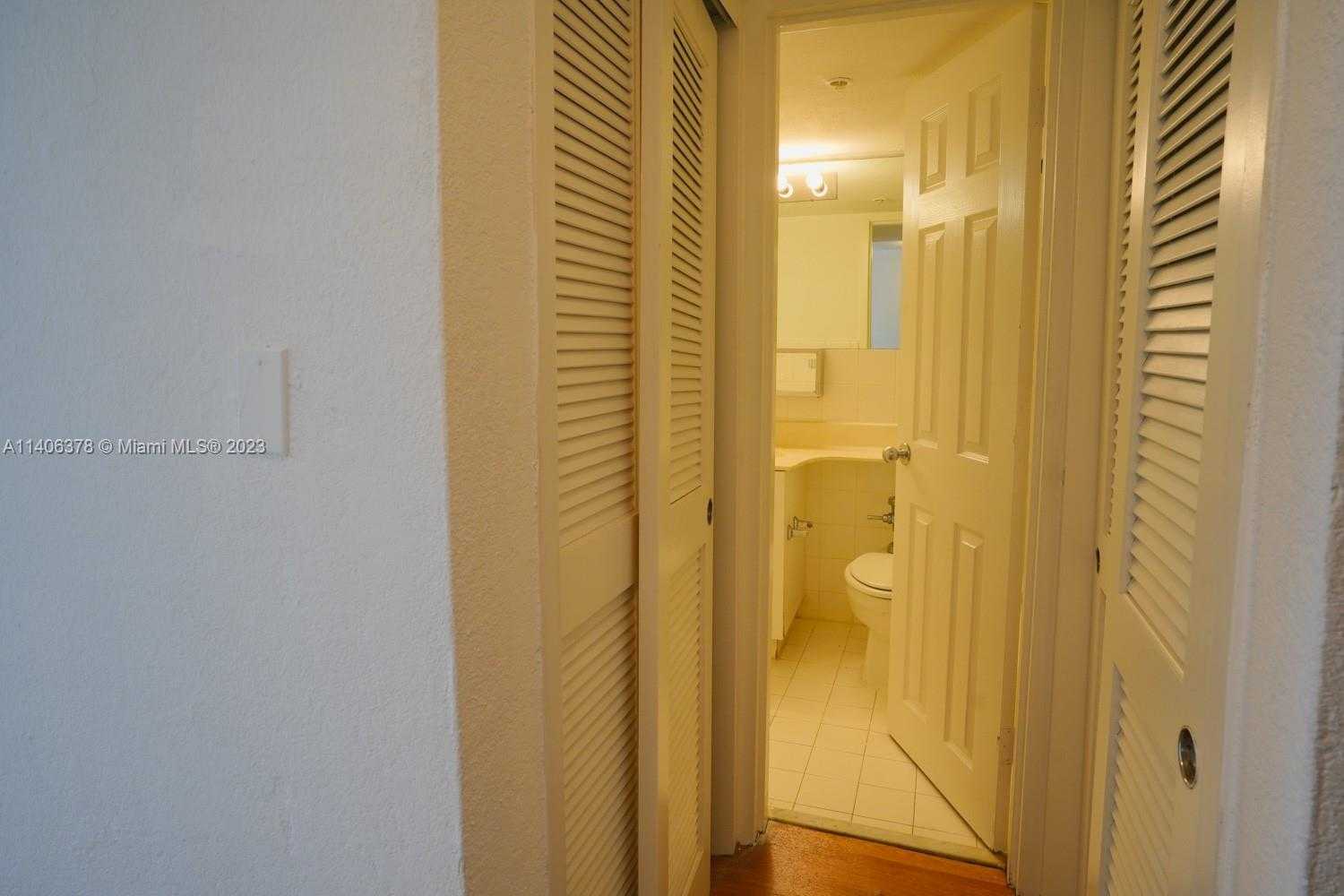 Small Image of 1500 BAY RD #856S, Miami Beach Number 18