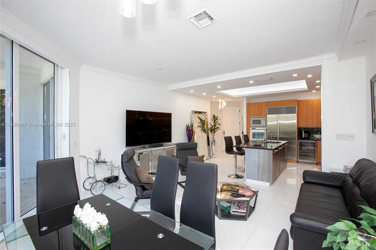 Small Image of 6000 ISLAND BLVD #104, Aventura Number 14