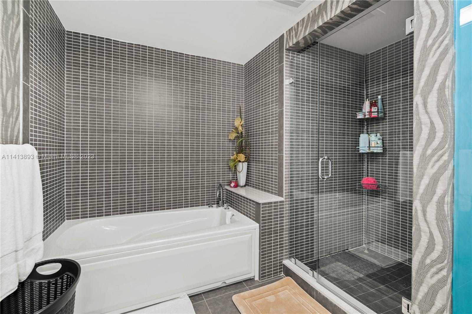Small Image of 7935 EAST DR #1204, North Bay Village Number 21