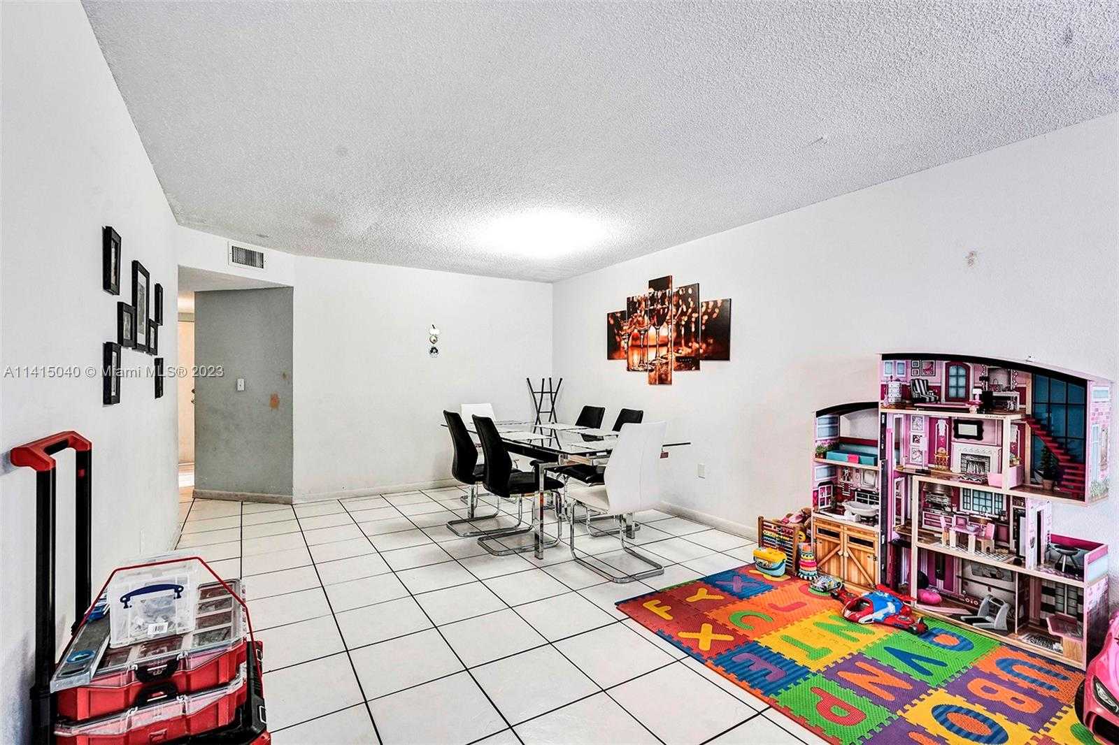 Small Image of 1630 WEST 46TH ST #410D, Hialeah Number 7