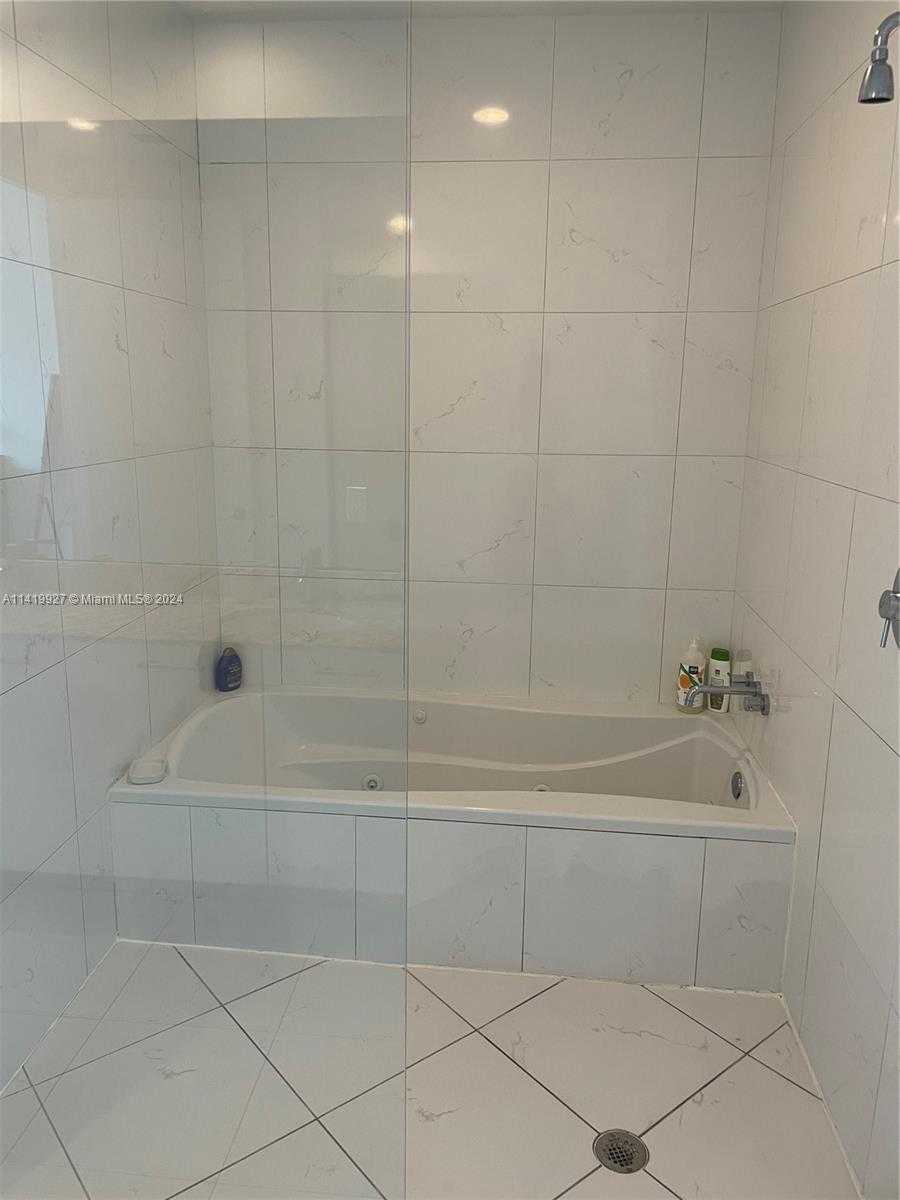 Small Image of 55 SOUTH EAST 6TH ST #Ph4307, Miami Number 20