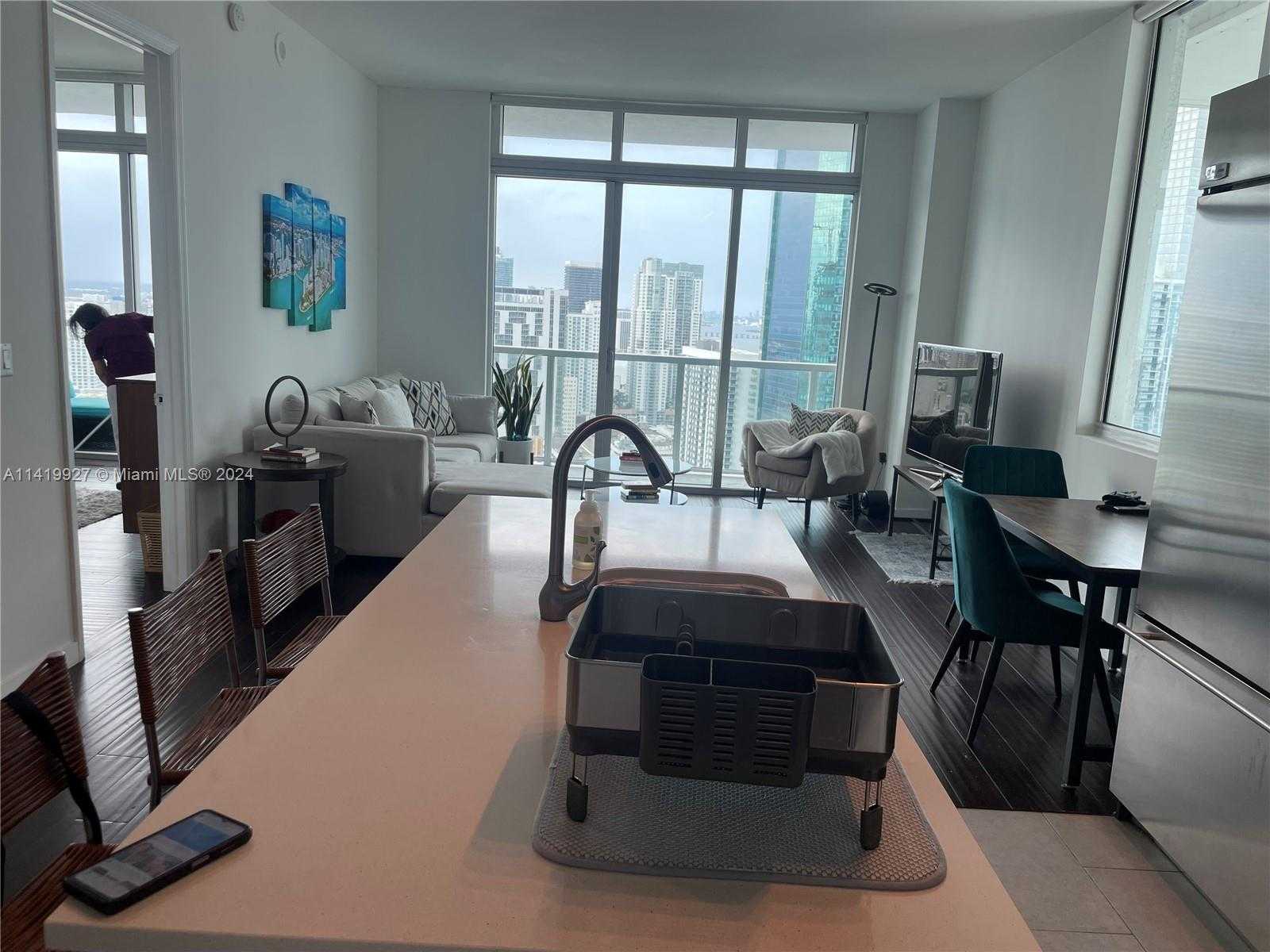 Small Image of 55 SOUTH EAST 6TH ST #Ph4307, Miami Number 4