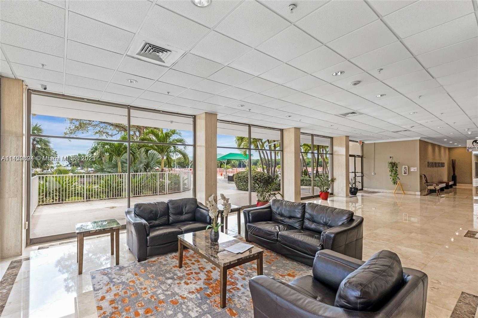 Small Image of 400 KINGS POINT DR #1406, Sunny Isles Beach Number 10
