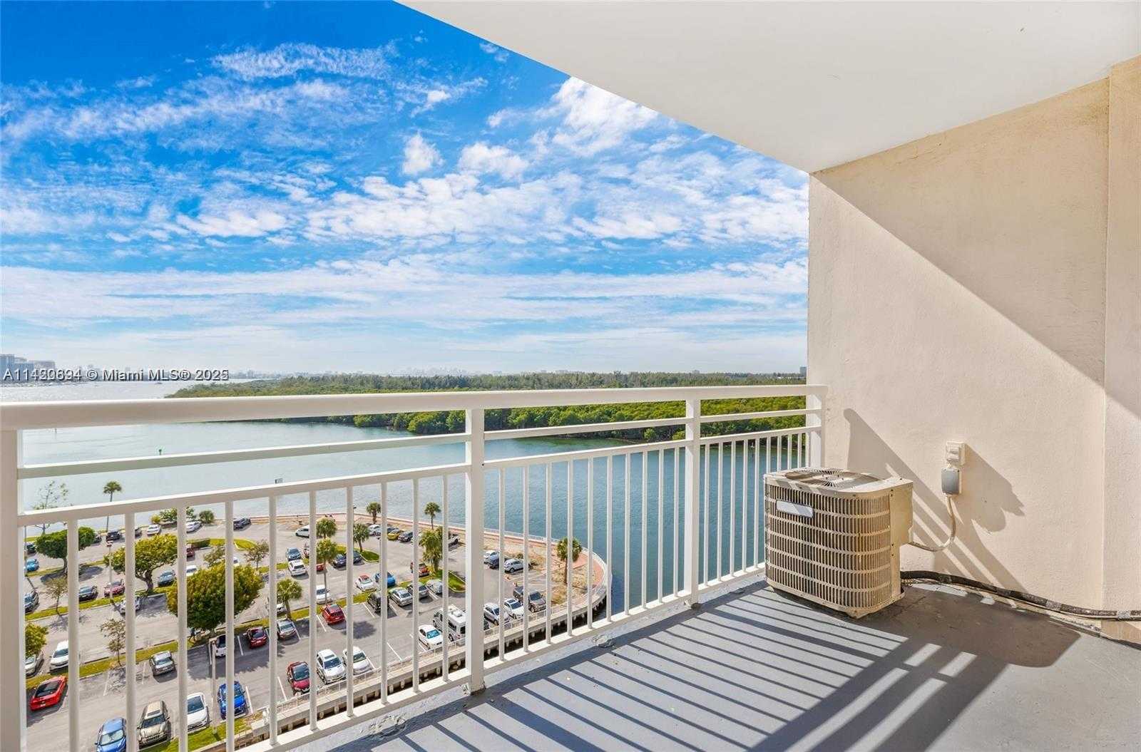 Small Image of 400 KINGS POINT DR #1406, Sunny Isles Beach Number 12