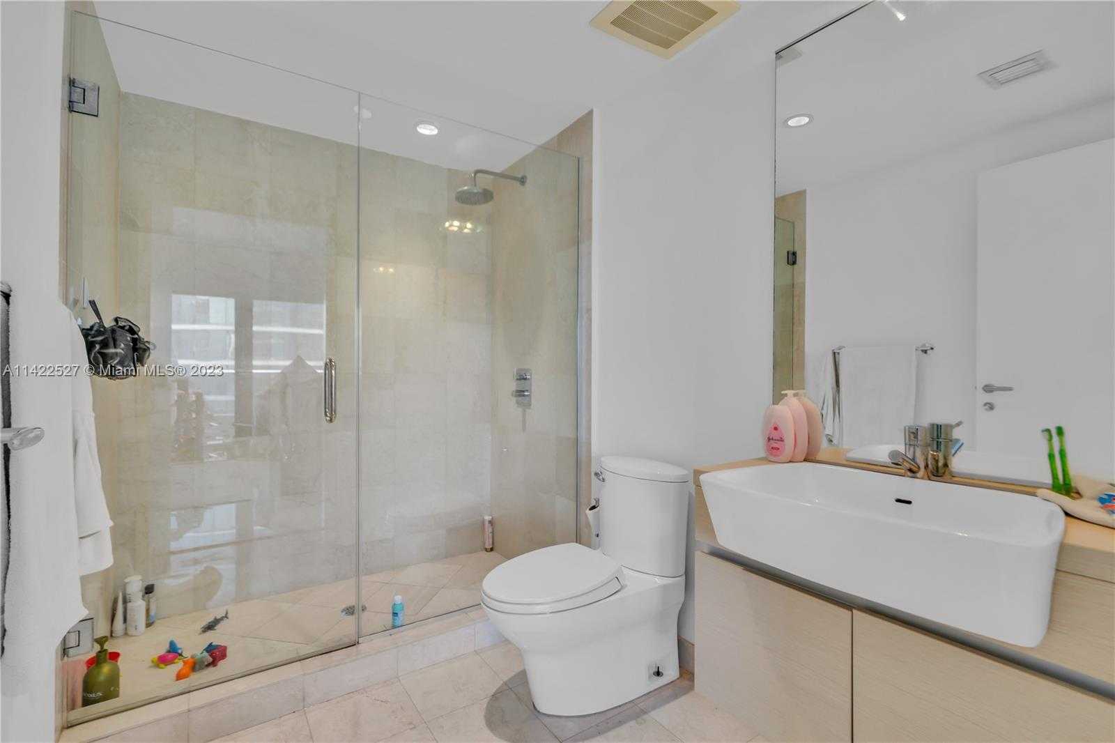 Small Image of 200 BISCAYNE BOULEVARD WAY #3603, Miami Number 10