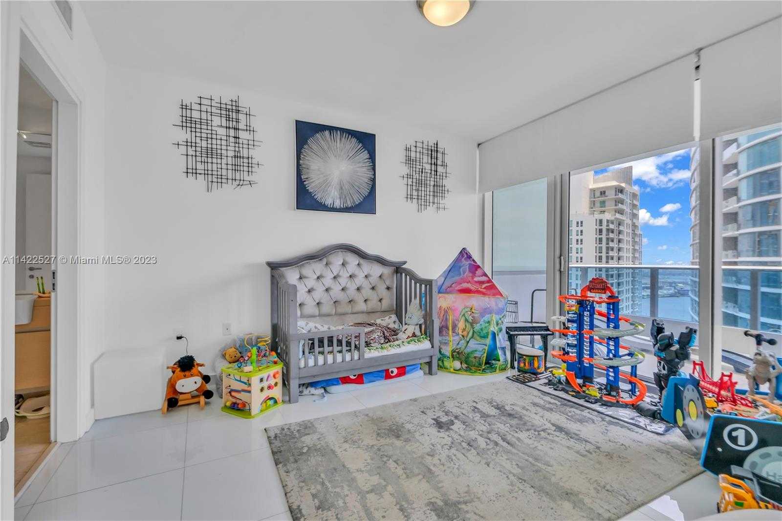 Small Image of 200 BISCAYNE BOULEVARD WAY #3603, Miami Number 8