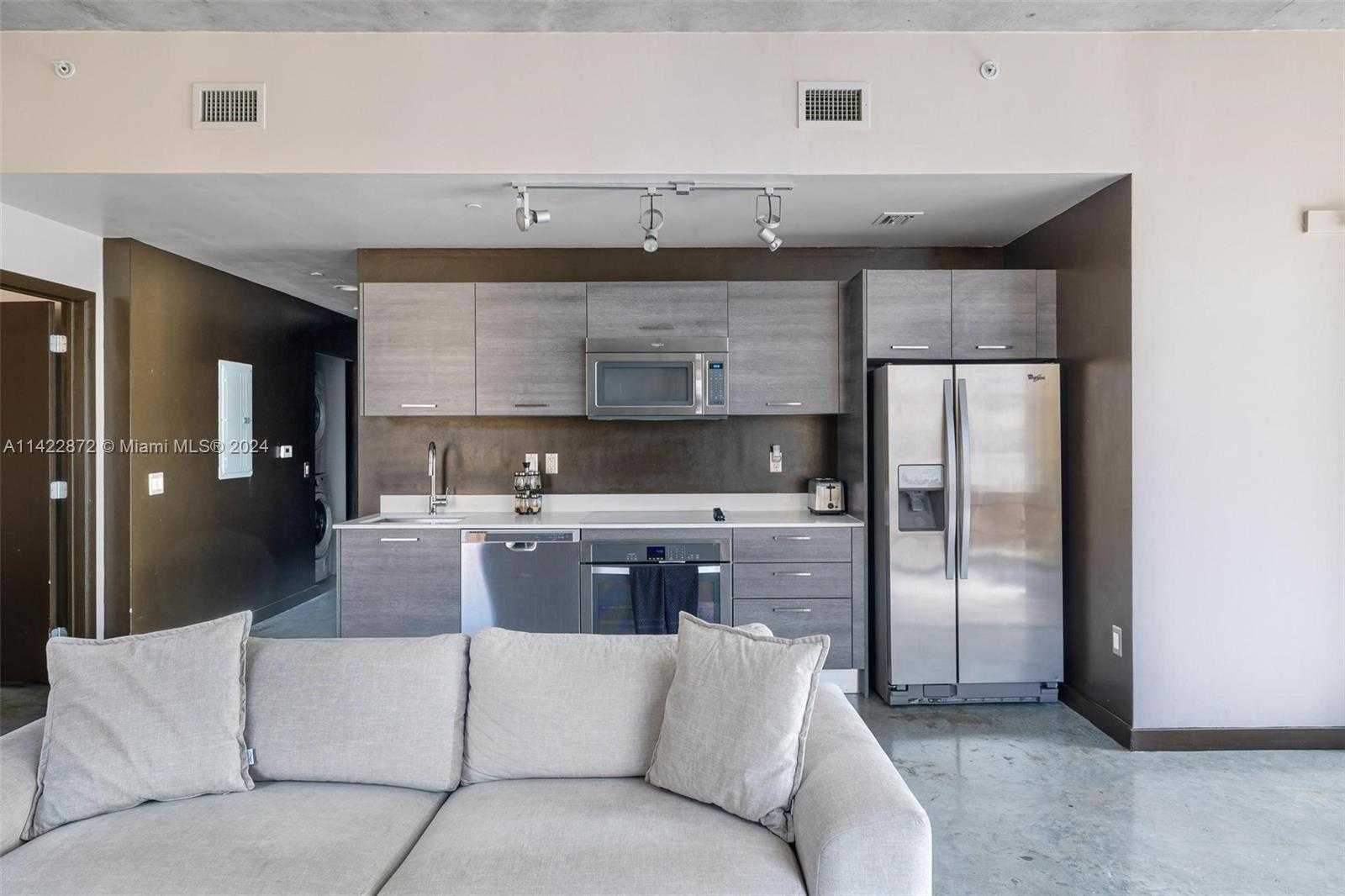 Small Image of 151 #501, Miami Number 6