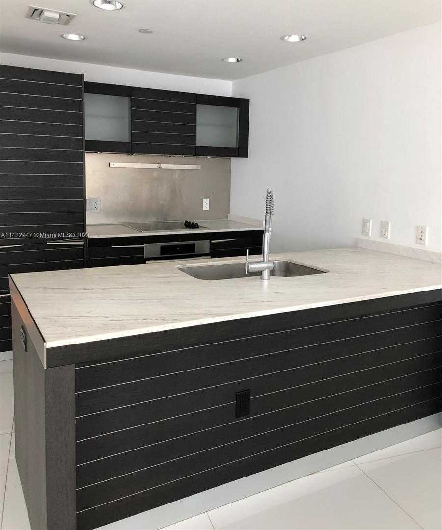 Small Image of 200 BISCAYNE BOULEVARD WAY #3406, Miami Number 14