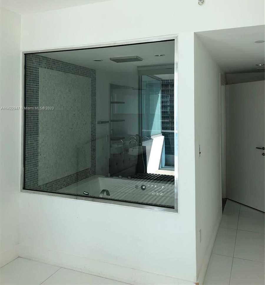 Small Image of 200 BISCAYNE BOULEVARD WAY #3406, Miami Number 17