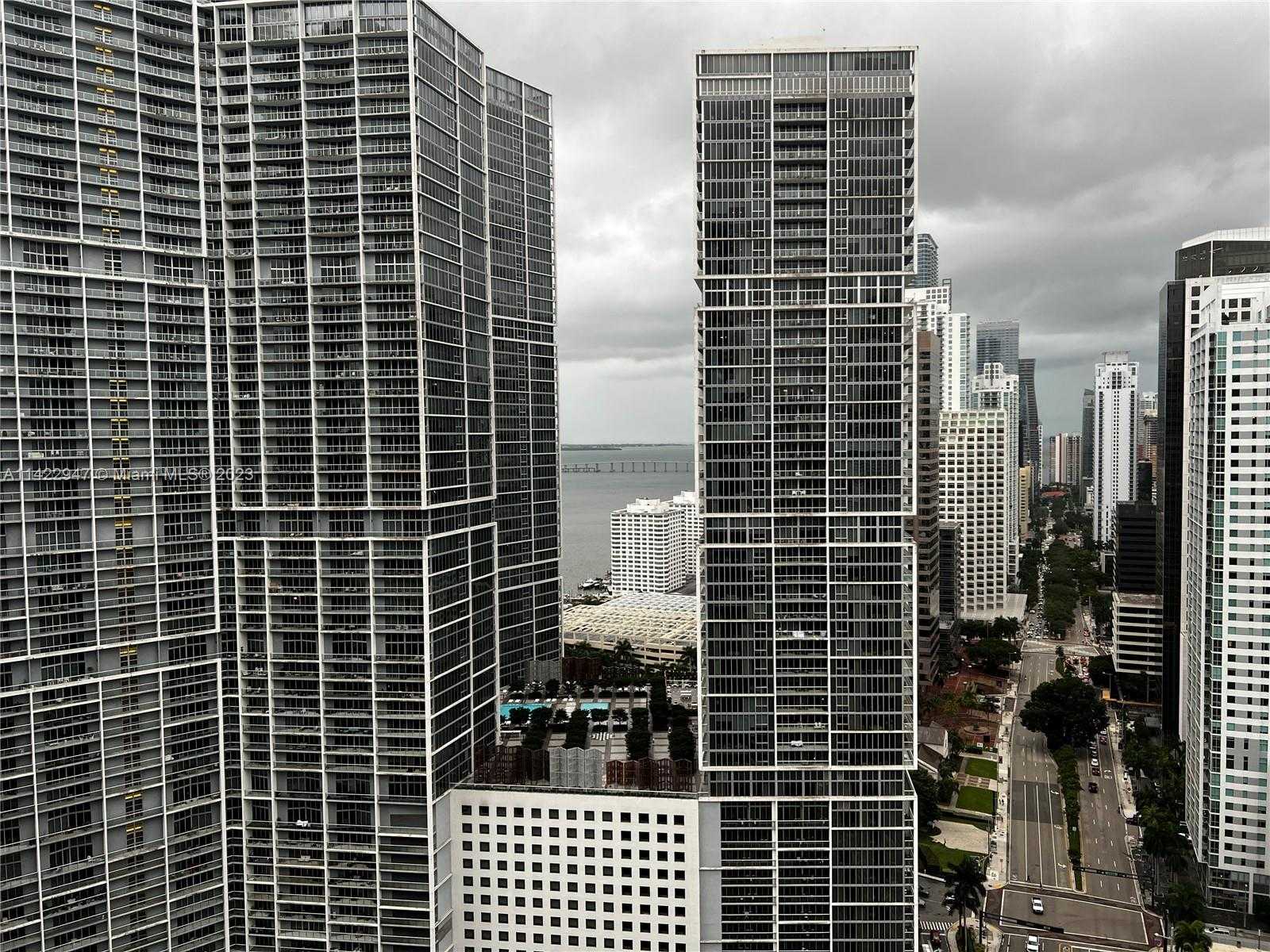 Small Image of 200 BISCAYNE BOULEVARD WAY #3406, Miami Number 28
