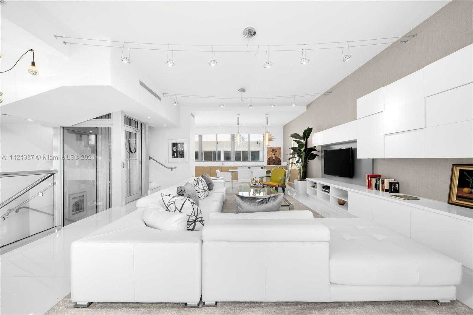 Small Image of 9501 COLLINS AVE #6, Surfside Number 2