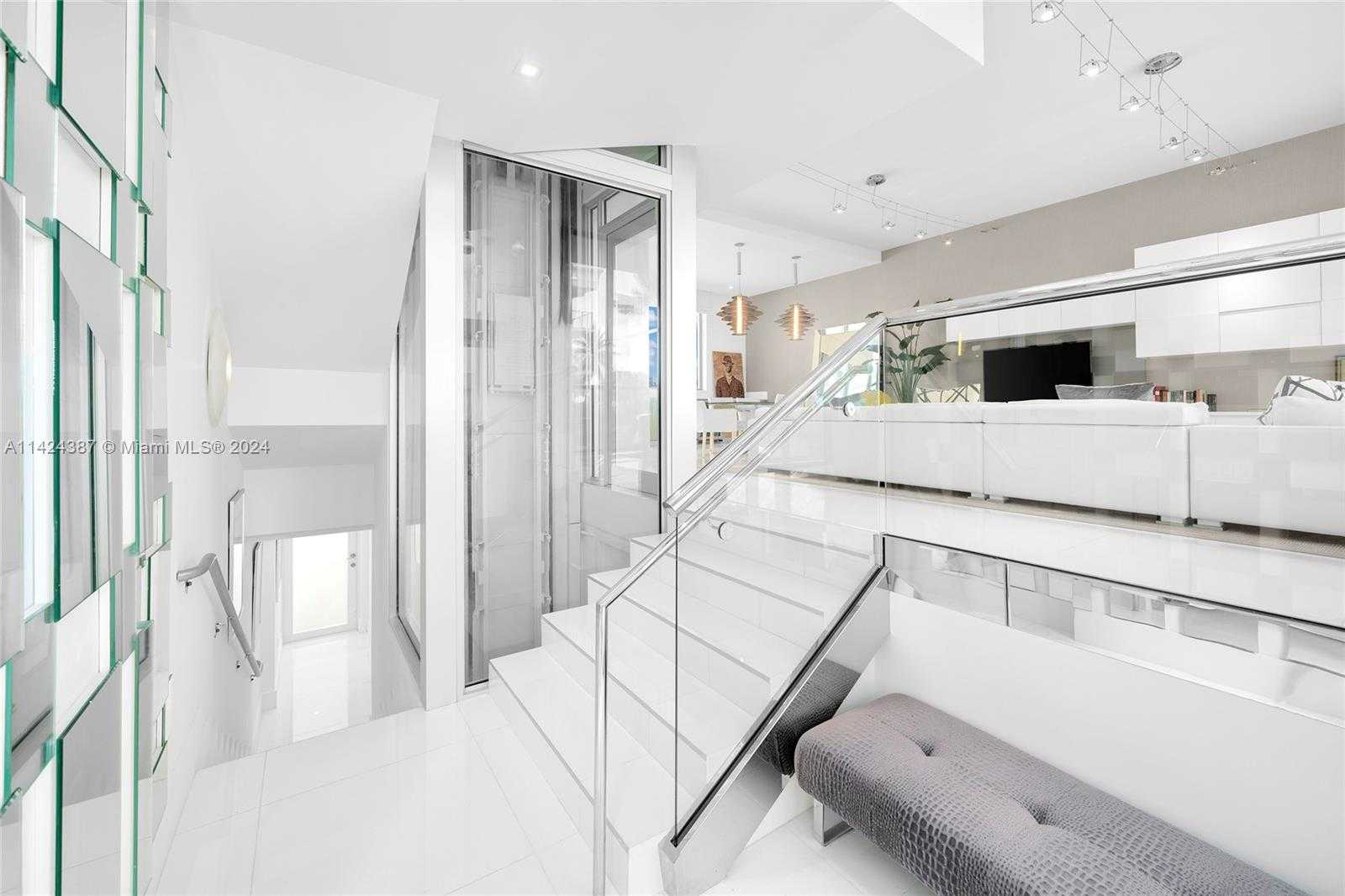 Small Image of 9501 COLLINS AVE #6, Surfside Number 4
