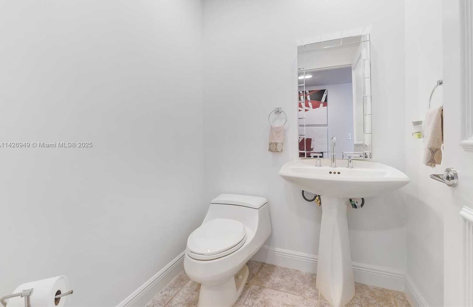 Small Image of 789 CRANDON BLVD #403, Key Biscayne Number 14