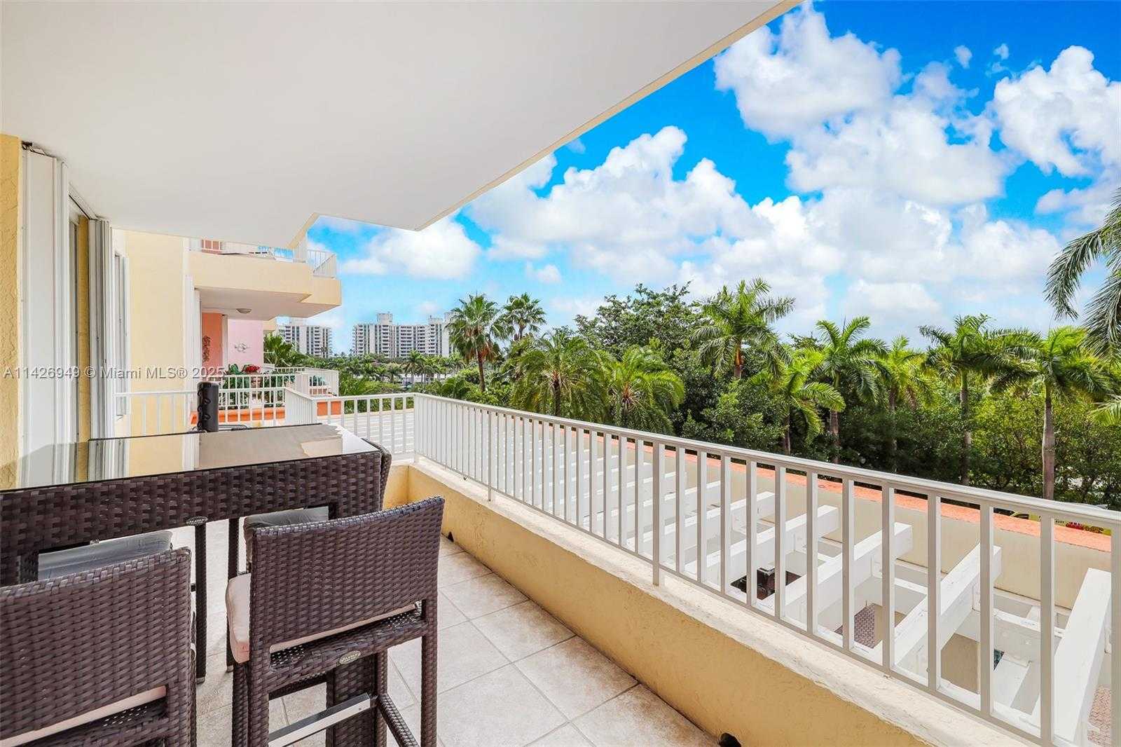 Small Image of 789 CRANDON BLVD #403, Key Biscayne Number 15