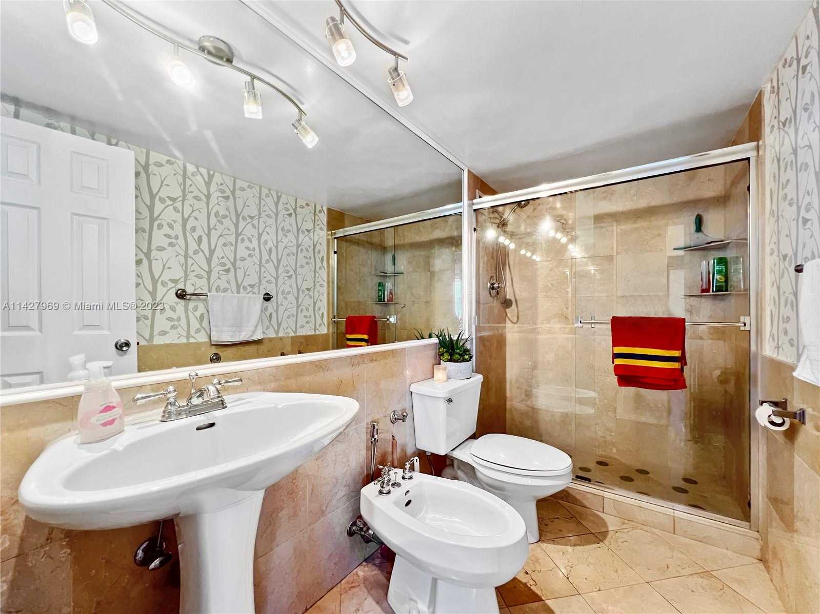 Small Image of 5151 COLLINS AVE #1523, Miami Beach Number 12