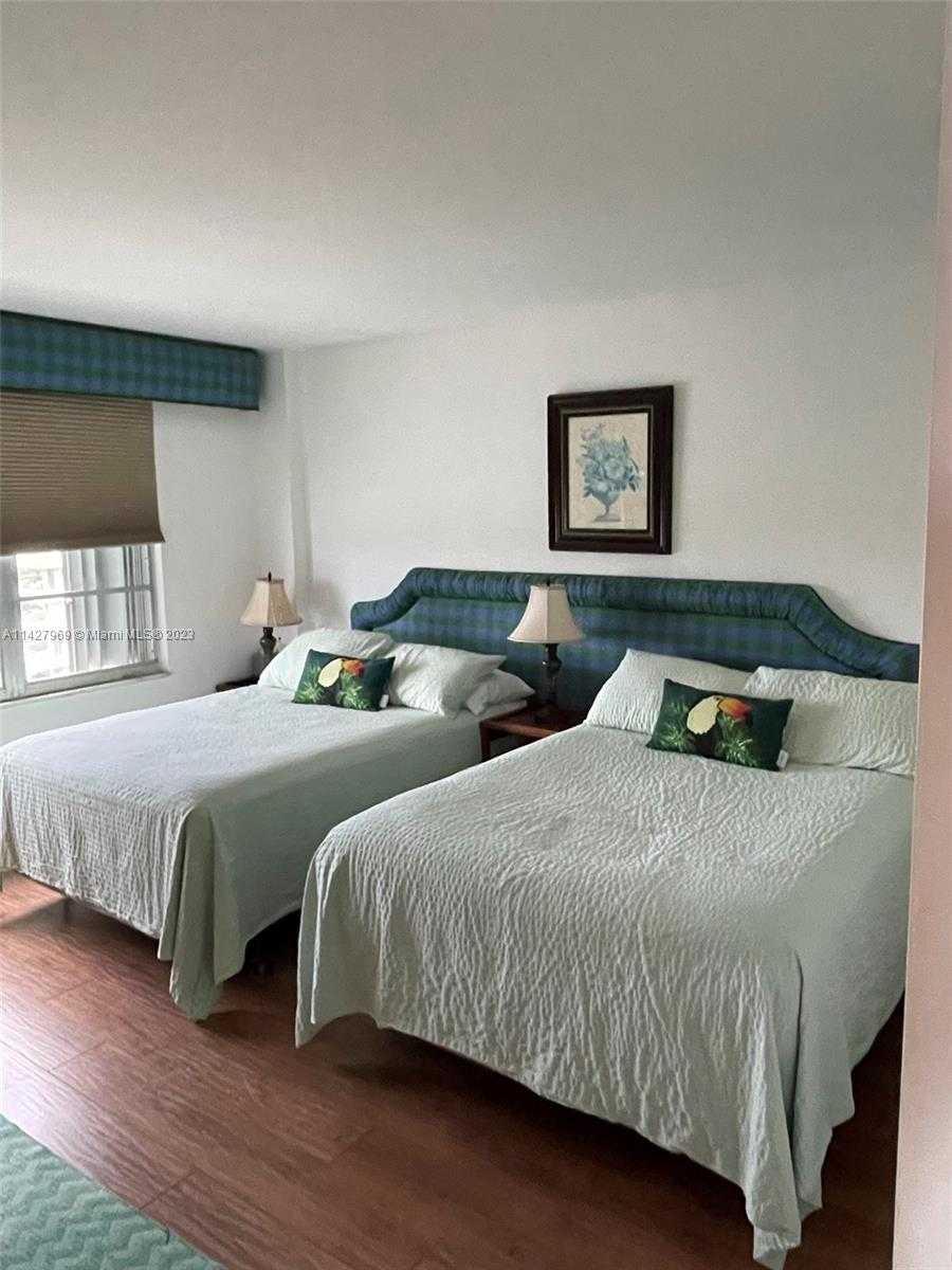 Small Image of 5151 COLLINS AVE #1523, Miami Beach Number 15