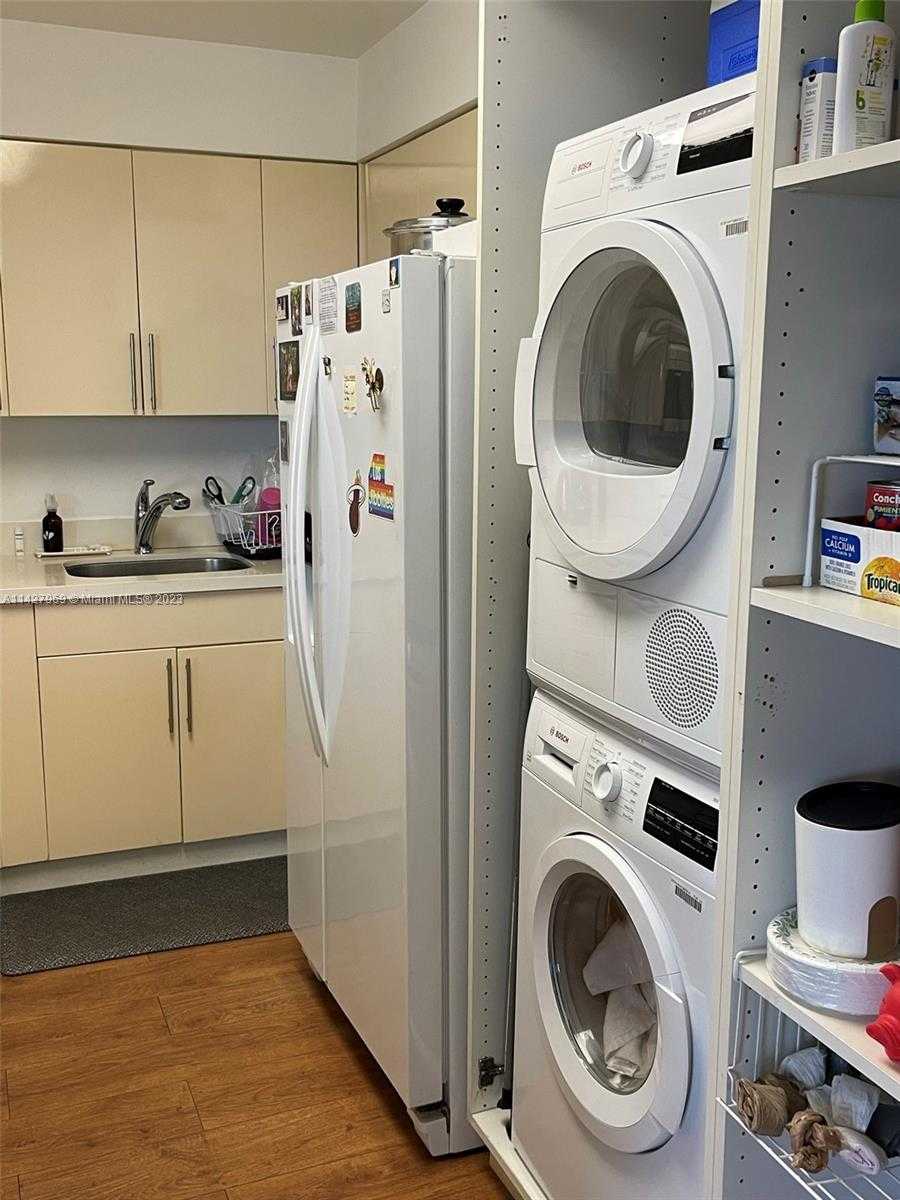 Small Image of 5151 COLLINS AVE #1523, Miami Beach Number 17
