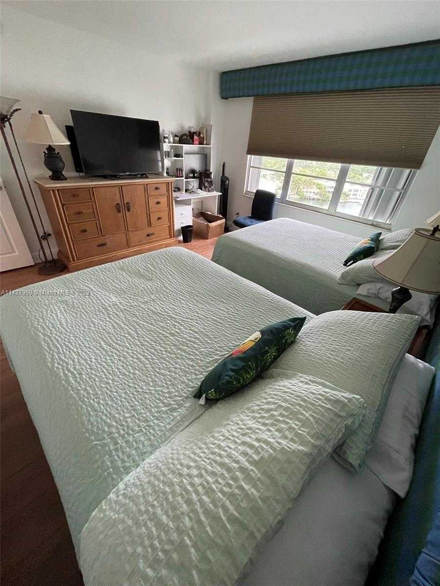 Small Image of 5151 COLLINS AVE #1523, Miami Beach Number 18