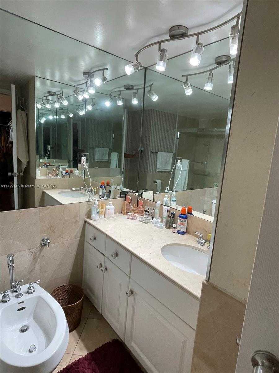 Small Image of 5151 COLLINS AVE #1523, Miami Beach Number 22