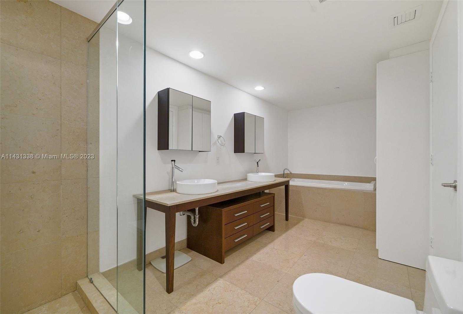 Small Image of 495 BRICKELL AVE #402, Miami Number 23