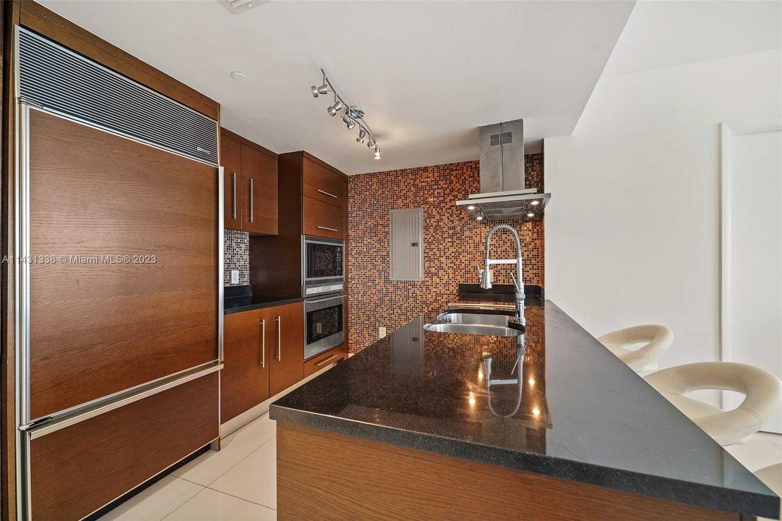 Small Image of 495 BRICKELL AVE #402, Miami Number 5