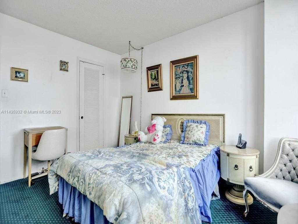 Small Image of 18051 BISCAYNE BLVD #304, Aventura Number 22