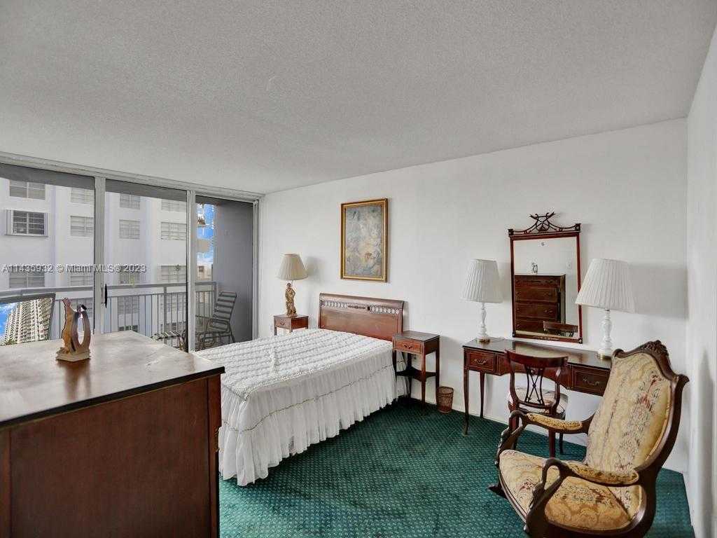 Small Image of 18051 BISCAYNE BLVD #304, Aventura Number 25