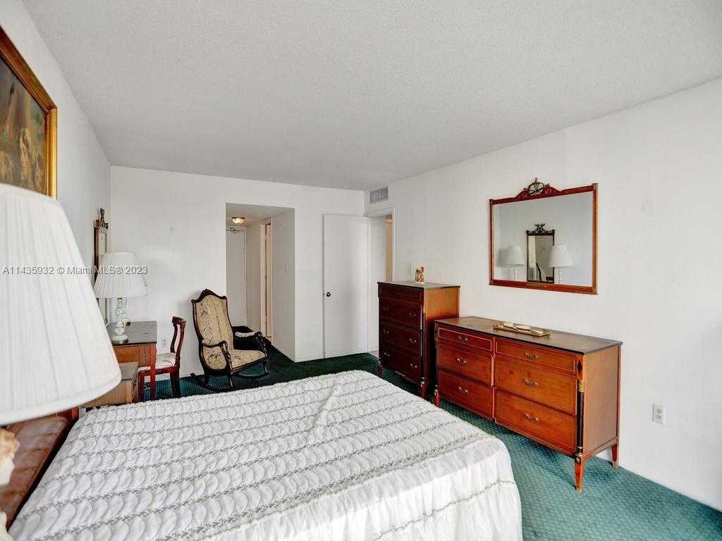 Small Image of 18051 BISCAYNE BLVD #304, Aventura Number 27