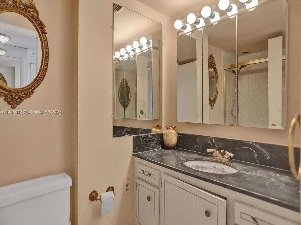 Small Image of 18051 BISCAYNE BLVD #304, Aventura Number 33