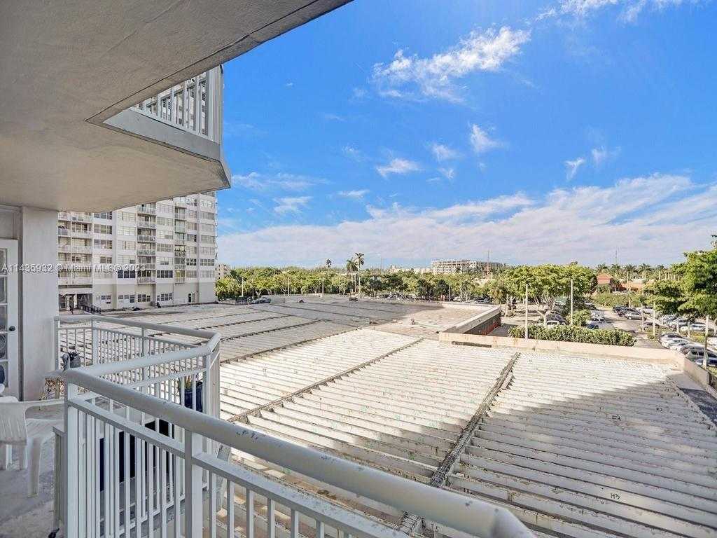 Small Image of 18051 BISCAYNE BLVD #304, Aventura Number 38