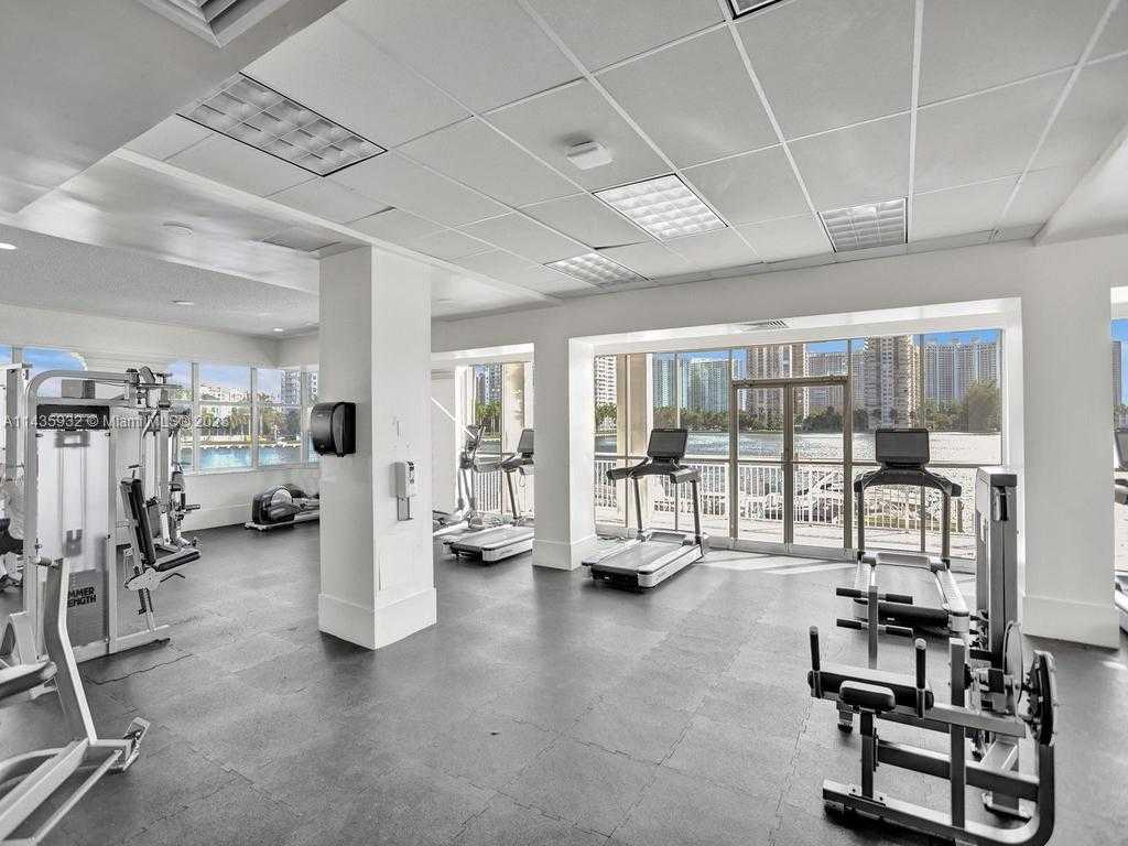 Small Image of 18051 BISCAYNE BLVD #304, Aventura Number 54