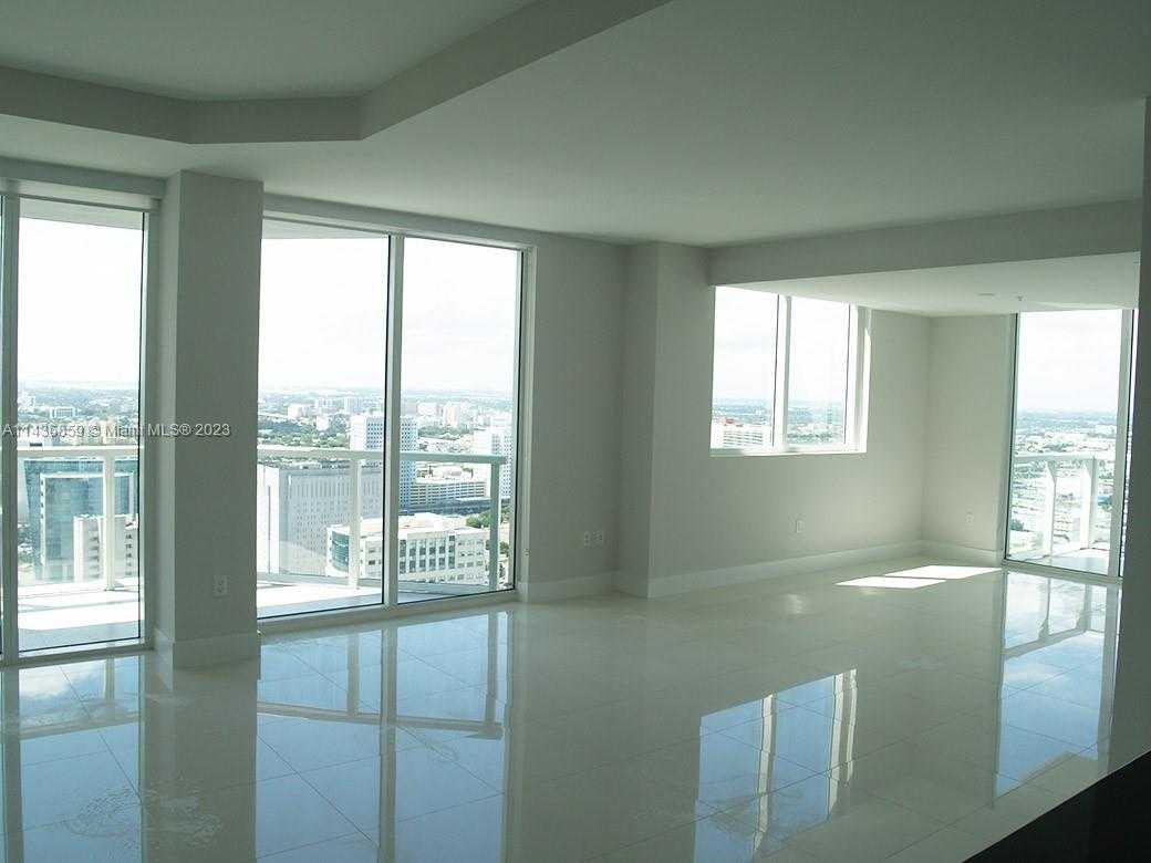 Small Image of 244 BISCAYNE BLVD #3908, Miami Number 3
