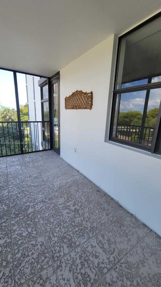 Small Image of 20100 WEST COUNTRY CLUB DR #404, Aventura Number 12