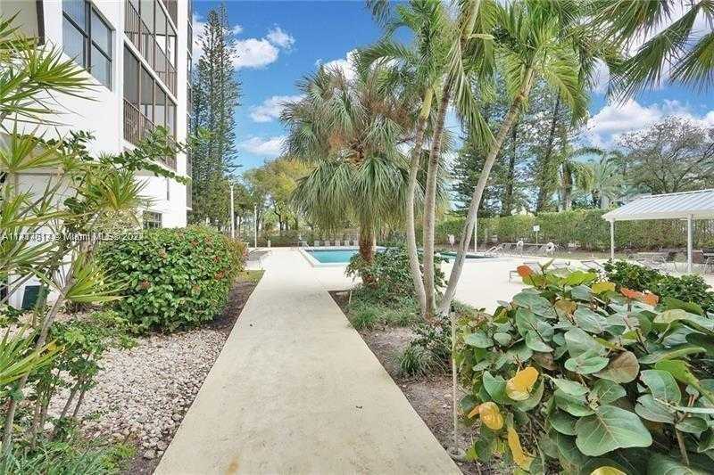 Small Image of 20100 WEST COUNTRY CLUB DR #404, Aventura Number 21