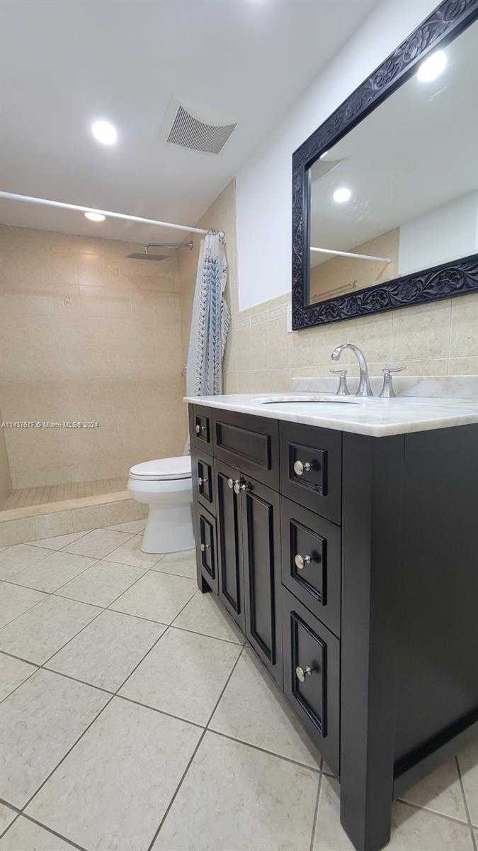 Small Image of 20100 WEST COUNTRY CLUB DR #404, Aventura Number 6