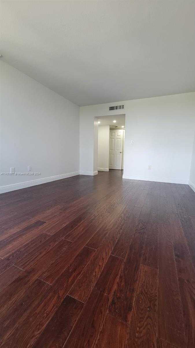 Small Image of 20100 WEST COUNTRY CLUB DR #404, Aventura Number 8