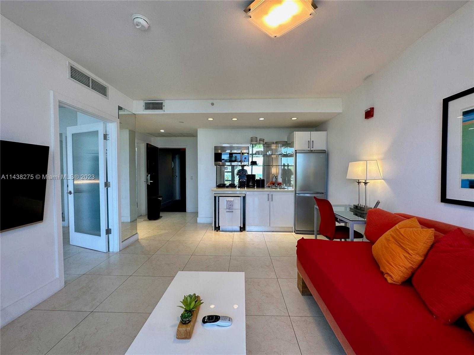 Small Image of 1052 OCEAN DR #C501, Miami Beach Number 15