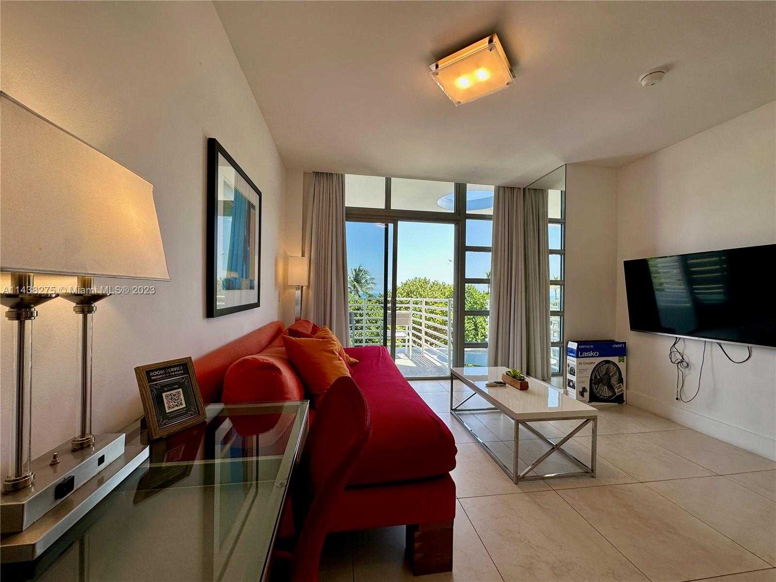 Small Image of 1052 OCEAN DR #C501, Miami Beach Number 18
