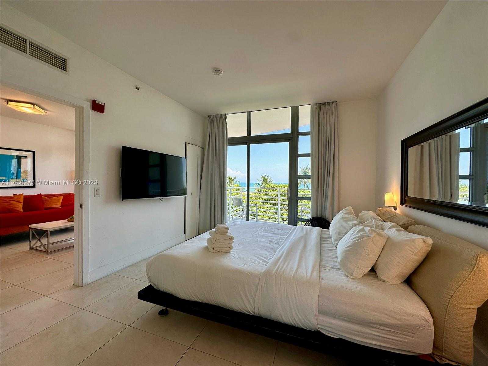 Small Image of 1052 OCEAN DR #C501, Miami Beach Number 21