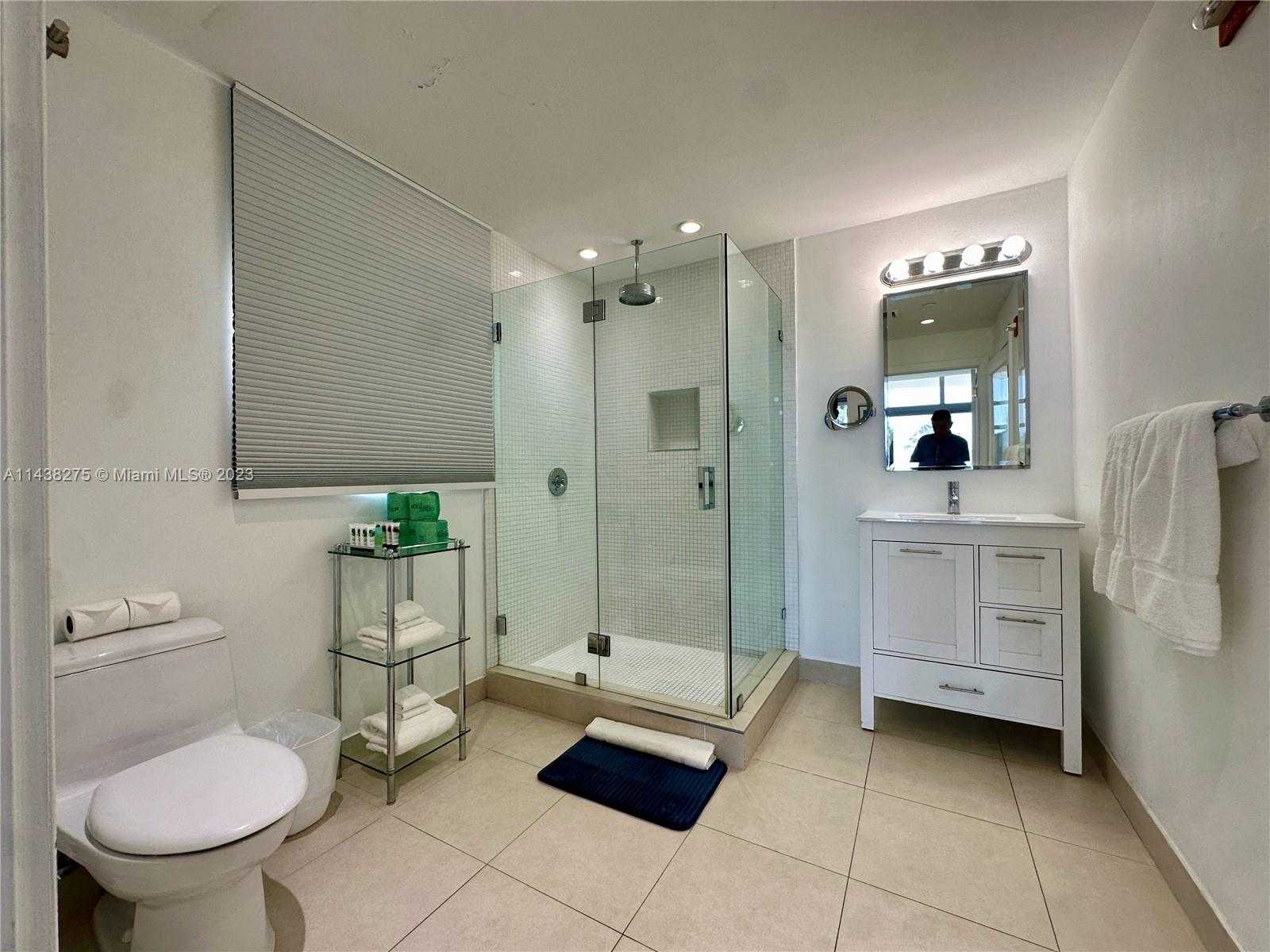 Small Image of 1052 OCEAN DR #C501, Miami Beach Number 23